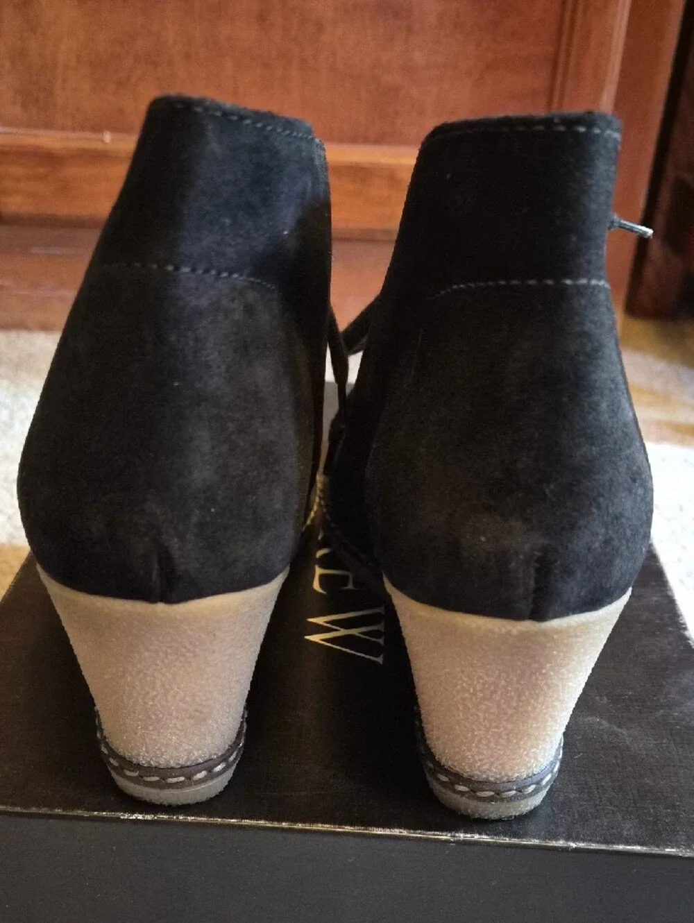 EuC J. Crew Black Suede Lace-Up Wedge Ankle Boots SZ 8